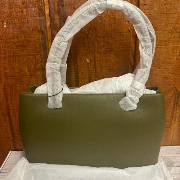 Marc Jacobs Logo Embossed Saffiano Leather Small Tote - Beech - Picture 7 of 8